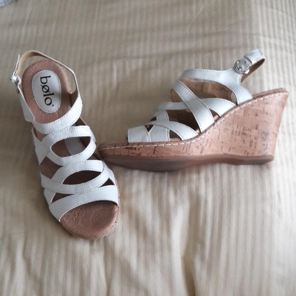 Like new super comfy wedges